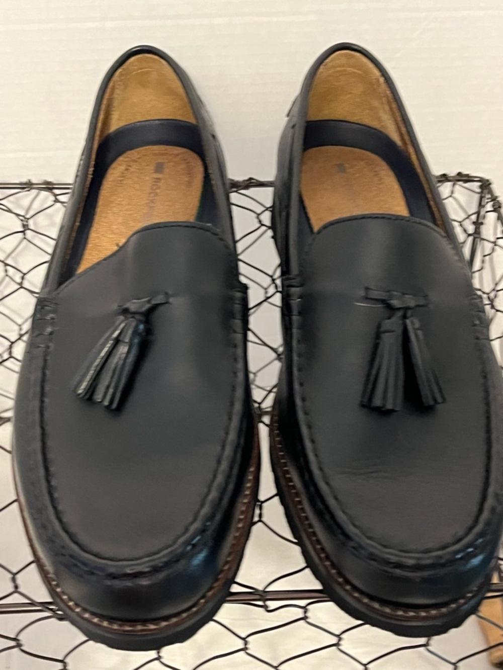 Men's Black Tassel Loafers sz 9 ROCKPORT NEW